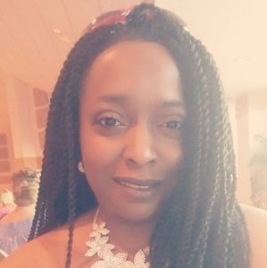 I am cleaning out my closet..moving..make an offer